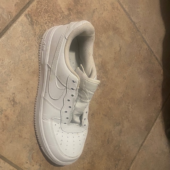Men's White Leather Sneakers - Picture 1 of 3